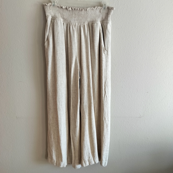 Simply Vera Vera Wang Pants - Simply Vera Vera Wang Cream Wide Leg Pants Size L. Color: Off White